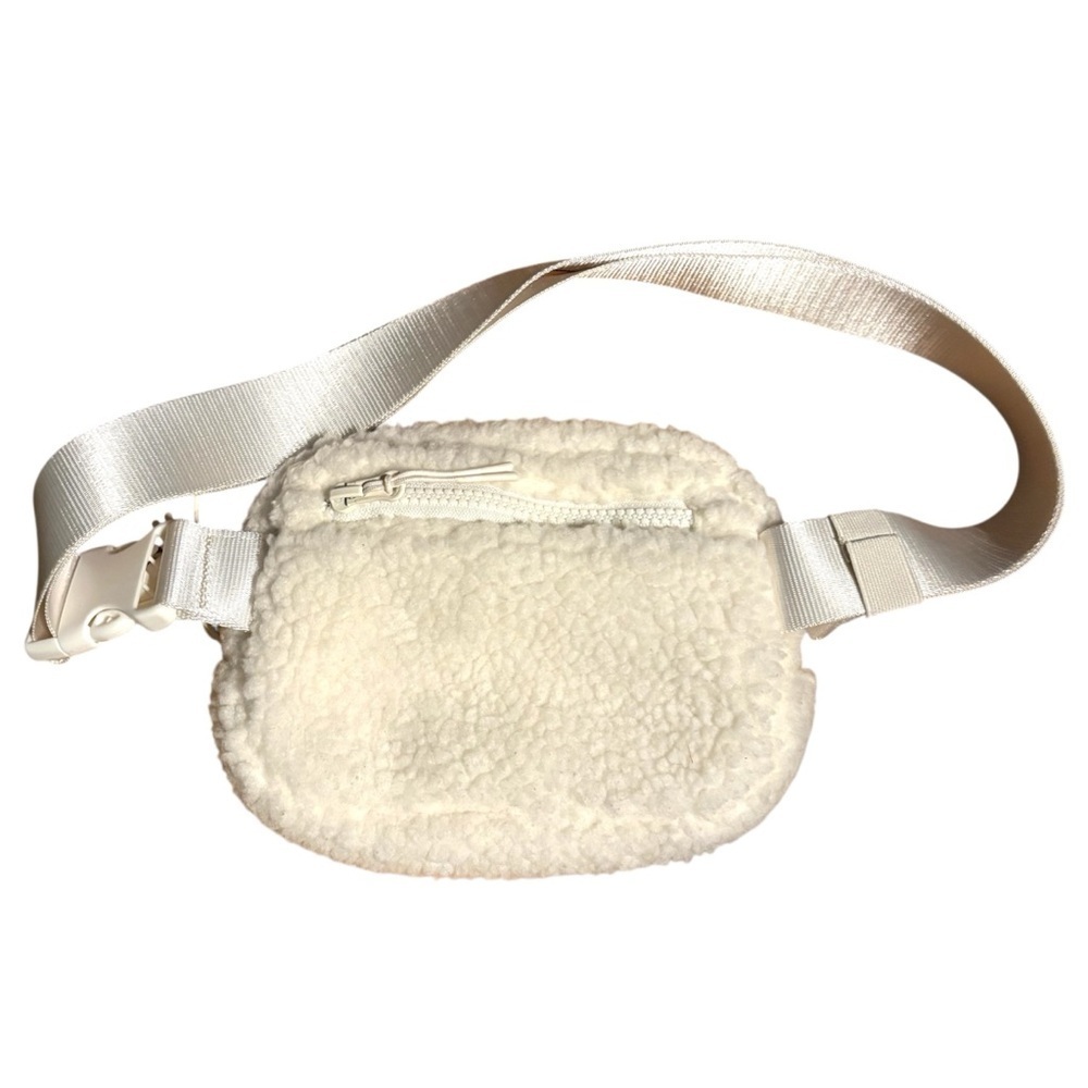 Fabletics Off-White Sherpa Belt The Belt Bag Teddy Crossbody Bag - Picture 2 of 10